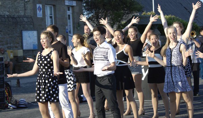 Concert Electric Youth Orchestra - Barfleur